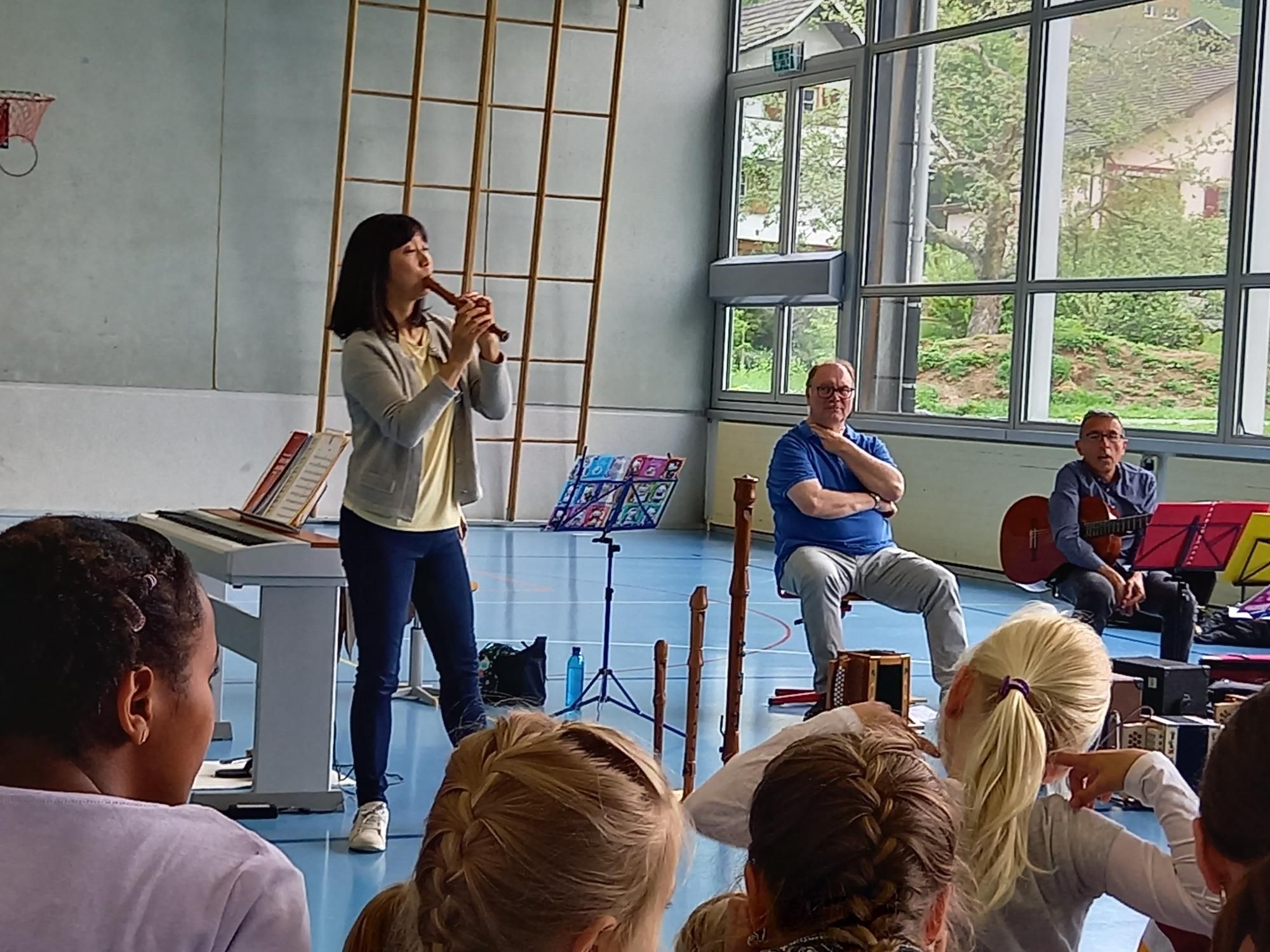 Schule_Holderbank_Instrumentenvorstellung_Floete