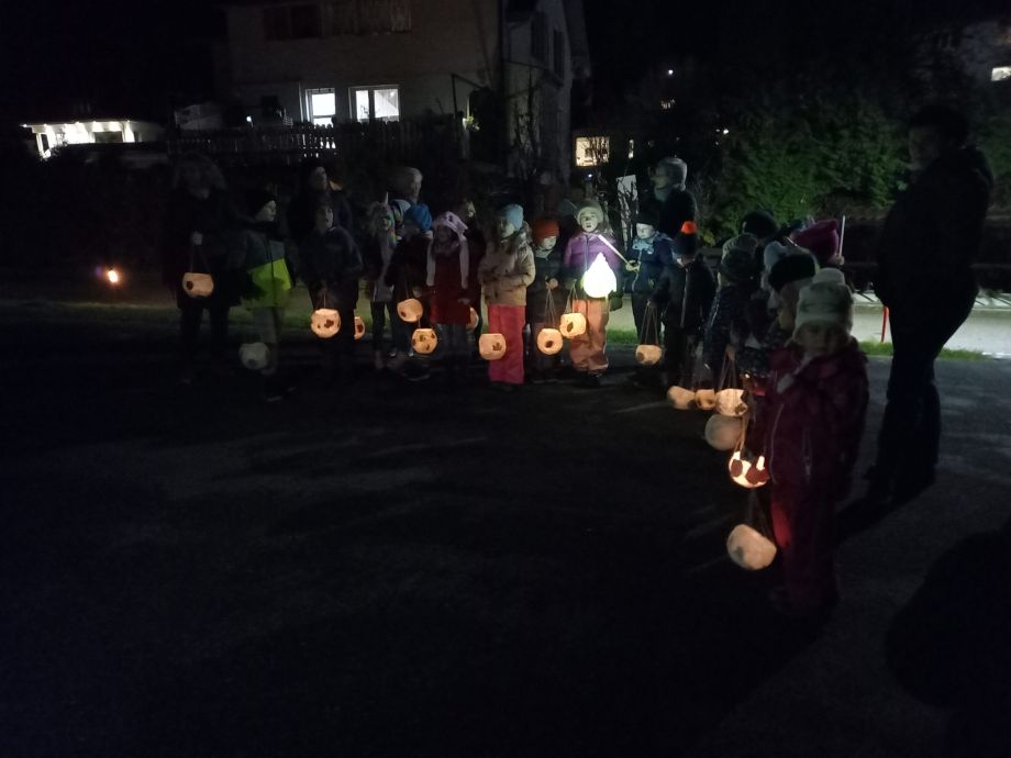 Schule Holderbank_Raebeliechliumzug