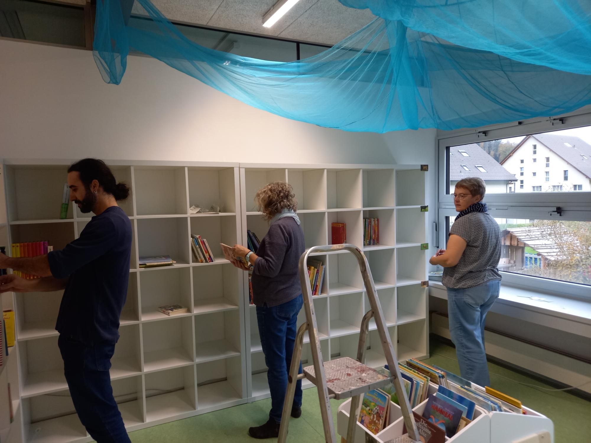 Bibliothek Schule Holderbank