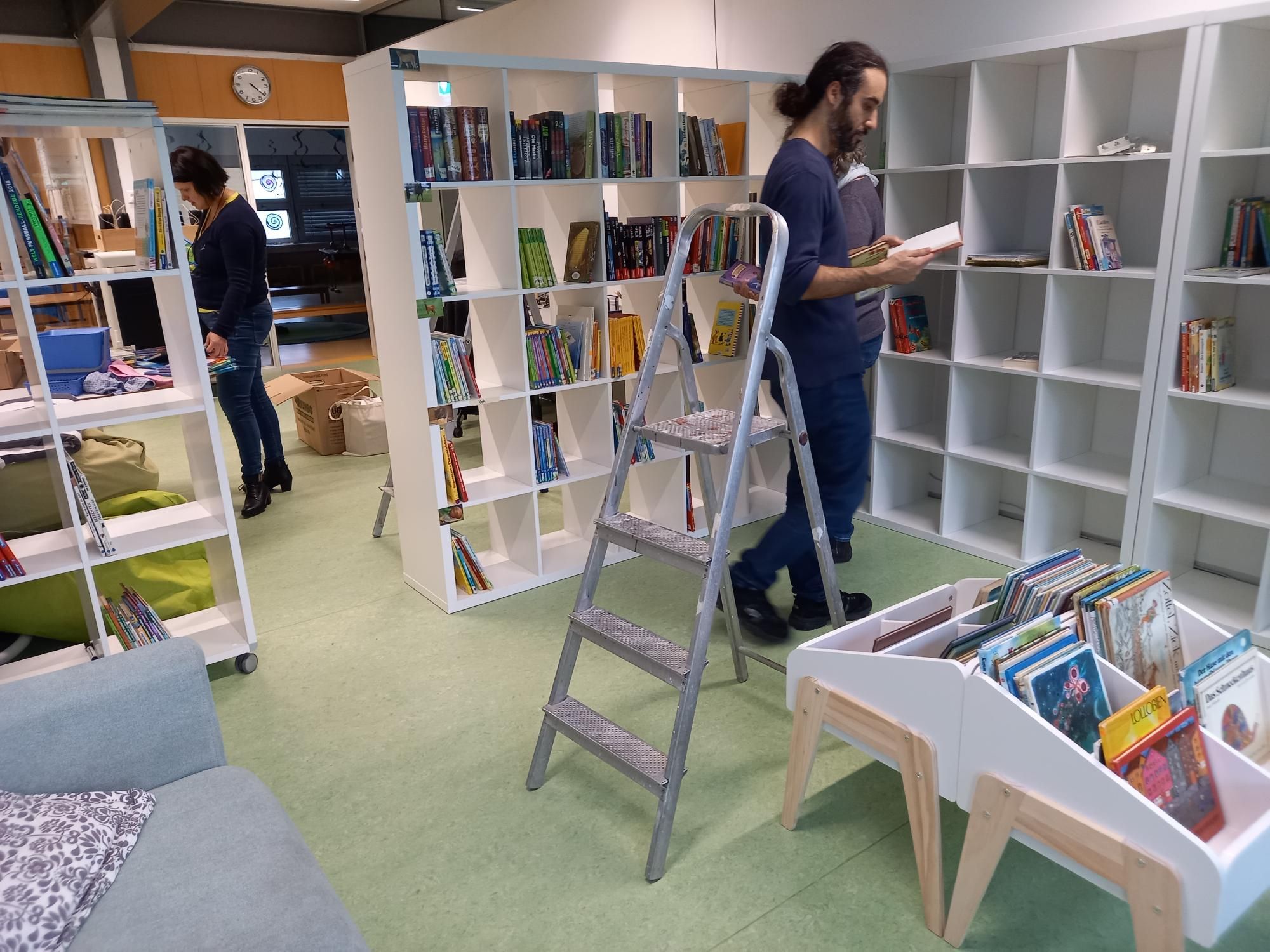 Bibliothek Schule Holderbank