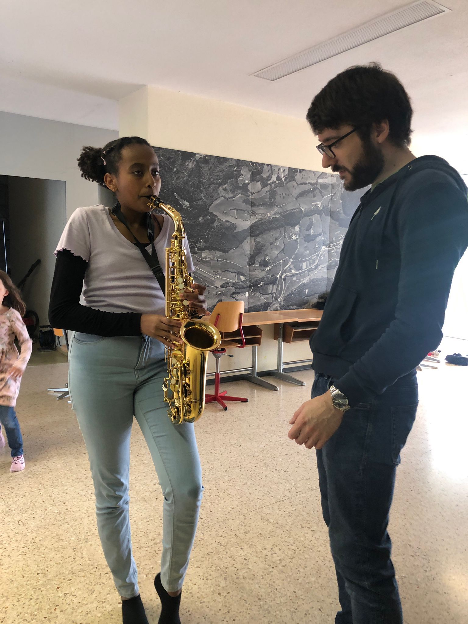 Schule_Holderbank_Instrumentenvorstellung_Saxophon