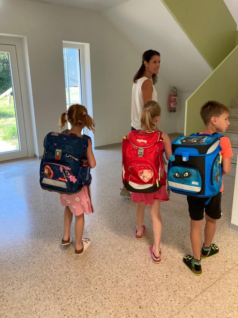 Schuljahres Start Schule Holderbank