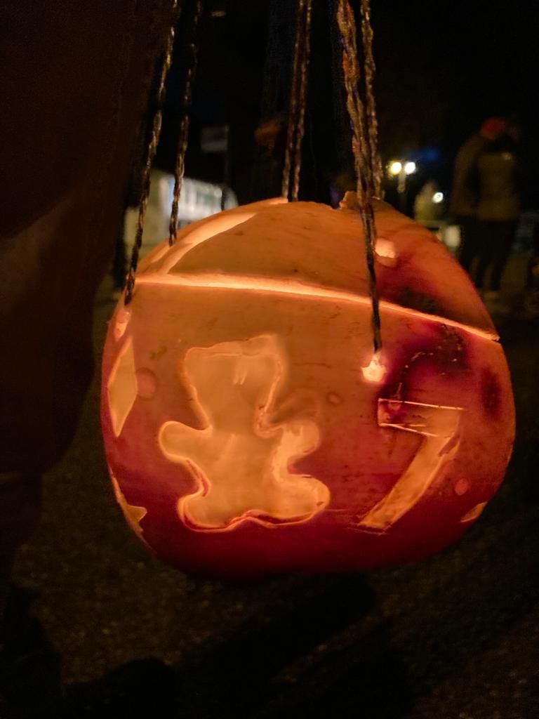 Räbeliechtliumzug Schule Holderbank