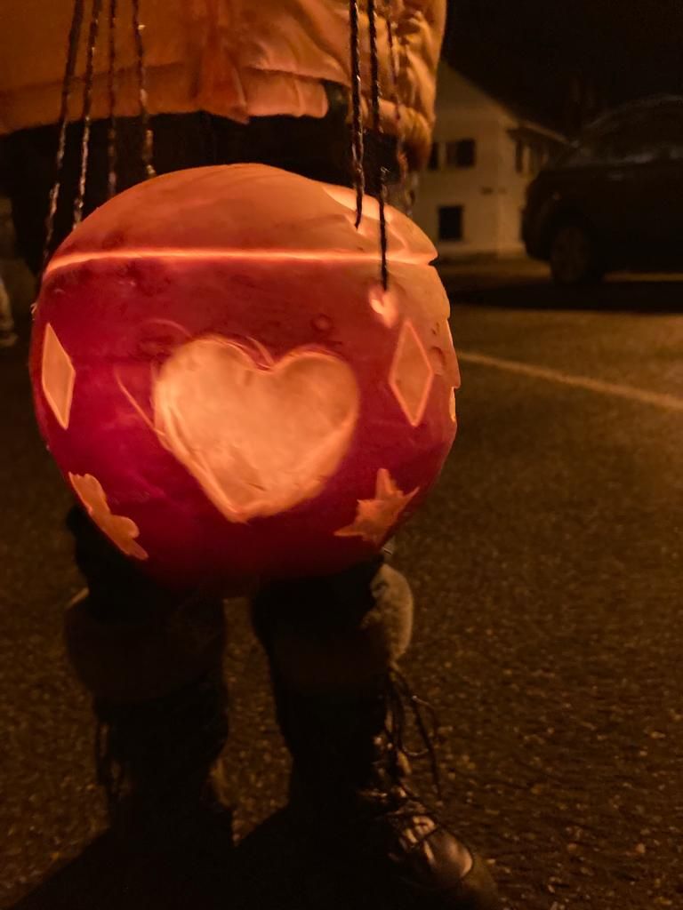 Räbeliechtliumzug Schule Holderbank